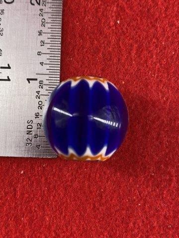 Large Bead     Indian Artifact Arrowhead (1 of 3)