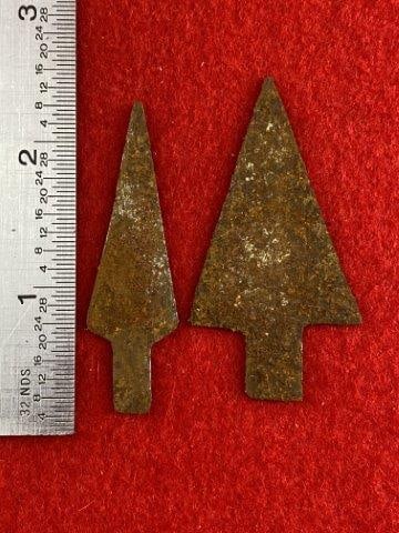 2 Iron Trade Points     Indian Artifact Arrowhead (1 of 1)