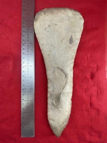 Chipped Hoe Indian Artifact Arrowhead: Please see picture for measurement. These artifacts are from multiple collections from around the United States. KEY WORDS: NATIVE AMERICAN INDIAN ARTIFACT ARTIFACTS ARROWHEAD ARROWHEADS MISSISSIPPIAN
