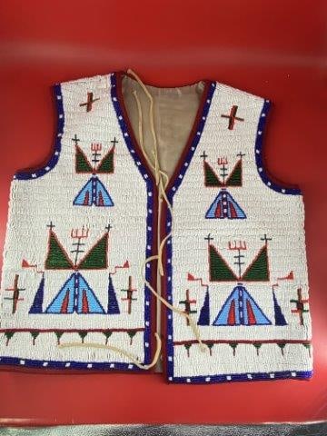 Large Beaded Vest     Indian Artifact Arrowhead (1 of 13)