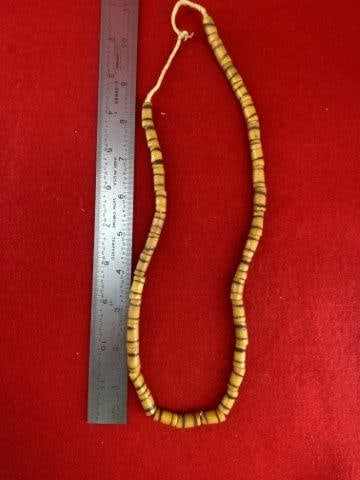Trade Bead            Indian Artifact Arrowhead (1 of 1)