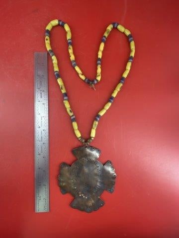 Trade Necklace & Copper Pendant            Indian Artifact Arrowhead (1 of 5)