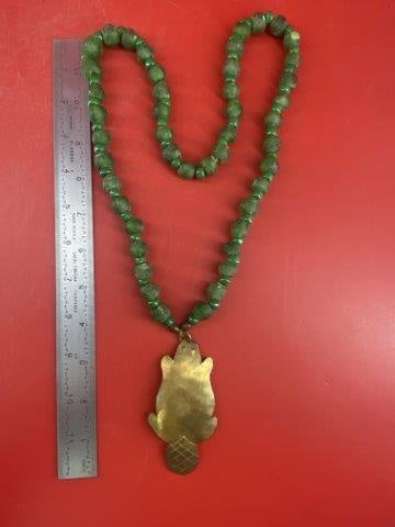 Trade Necklace Beaver Effigy            Indian Artifact Arrowhead (1 of 4)