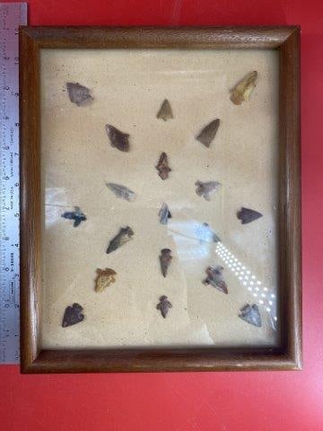 Frame of Arrowpoints            Indian Artifact Arrowhead (1 of 5)