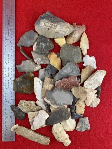 Large Group of Arrow Points            Indian Artifact Arrowhead (1 of 1)