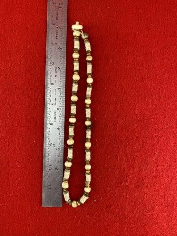 Trade Beads Indian Artifact Arrowhead: Please see picture for measurement. These artifacts are from multiple collections from around the United States. KEY WORDS: NATIVE AMERICAN INDIAN ARTIFACT ARTIFACTS ARROWHEAD ARROWHEADS MISSISSIPPIAN