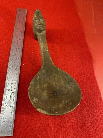 Wooden Effigy Spoon         Indian Artifact Arrowhead (1 of 2)