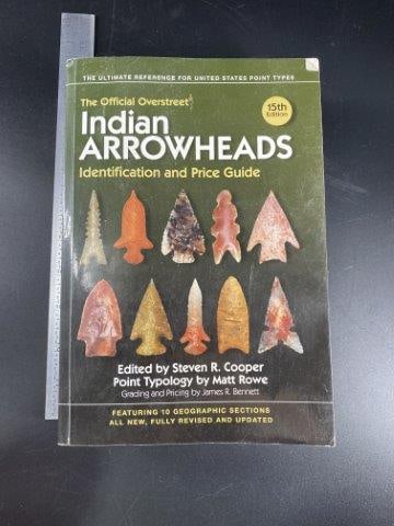 Indian Arrowhead Book     Indian Artifact Arrowhead (1 of 2)