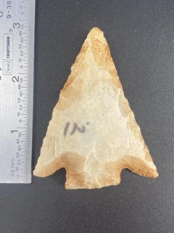 Smith Indian Artifact Arrowhead: Please see picture for measurement. These artifacts are from multiple collections from around the United States. KEY WORDS: NATIVE AMERICAN INDIAN ARTIFACT ARTIFACTS ARROWHEAD ARROWHEADS MISSISSIPPIAN