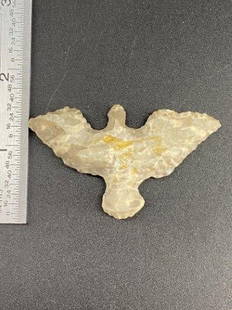 Bird Effigy Indian Artifact Arrowhead: Please see picture for measurement. These artifacts are from multiple collections from around the United States. KEY WORDS: NATIVE AMERICAN INDIAN ARTIFACT ARTIFACTS ARROWHEAD ARROWHEADS