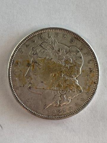 1921 Morgan Silver Dollar: Please see picture for Date & Mint Mark. KEY WORDS: NATIVE AMERICAN INDIAN ARTIFACT ARTIFACTS ARROWHEAD ARROWHEADS MISSISSIPPIAN QUAPAW CADDO POTTERY COINS MORGAN DOLLAR PEACE DOLLAR SILVER COINS