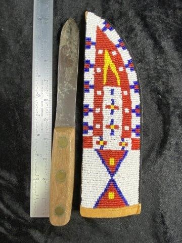 Beaded Sheath with Knife (1 of 6)
