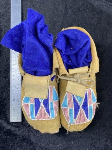 Beaded Moccasins (1 of 4)