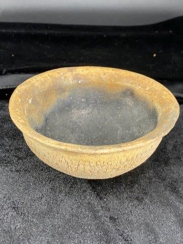 Small Pottery Bowl (1 of 8)