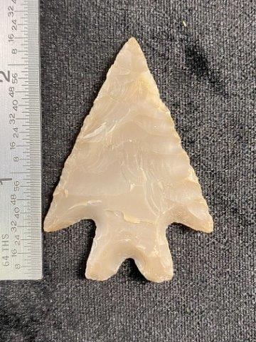 Montell from Central Texas: Please see picture for measurement. Now taking in consignments for pre-1980 baseball cards , coins & arrowheads etc. Call anytime for details 501-590-6771. KEY WORDS: NATIVE AMERICAN INDIAN ARTIFACT A