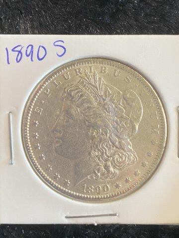 Morgan Silver Dollar: Please see picture for measurement. Now taking in consignments for pre-1980 baseball cards , coins & arrowheads etc. Call anytime for details 501-590-6771. KEY WORDS: NATIVE AMERICAN INDIAN ARTIFACT A