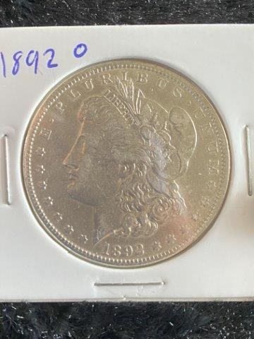 Morgan Silver Dollar: Please see picture for measurement. Now taking in consignments for pre-1980 baseball cards , coins & arrowheads etc. Call anytime for details 501-590-6771. KEY WORDS: NATIVE AMERICAN INDIAN ARTIFACT A