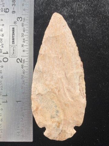 Arrowhead from the midwest: Arrowhead from the midwest Please see picture for measurement. Now taking in consignments for pre-1980 baseball cards , coins & arrowheads etc. Call anytime for details 501-590-6771. KEY WORDS: NATIVE