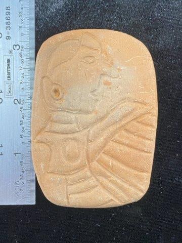 Pottery Mississippian Birdman Tablet Ex Hoots Collection 1970's Arkansas: Pottery Mississippian Birdman Tablet Ex Hoots Collection 1970's Arkansas Please see picture for measurement. Now taking in consignments for pre-1980 baseball cards , coins & arrowheads etc. Call anyti