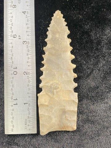 Large Serrated Arrowhead from a collection in Northern California: Large Serrated Arrowhead from a collection in Northern California Please see picture for measurement. Now taking in consignments for pre-1980 baseball cards , coins & arrowheads etc. Call anytime for 