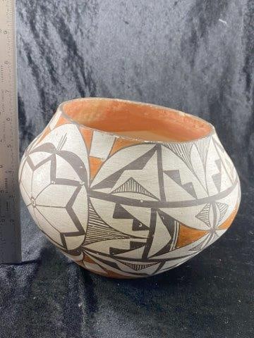 Acoma Pottery Vase from New Mexico Indian Artifact Arrowhead (1 of 5)