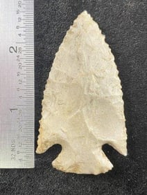 2 & 5/8" Snyders from Missouri Indian Artifact Arrowhead