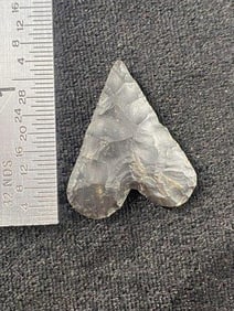 1" Arrow Point from Missouri Indian Artifact Arrowhead