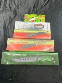 5 Hunting Knives new in the box