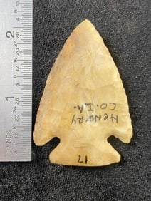 Snyders from Henry County, Iowa Indian Artifact Arrowhead