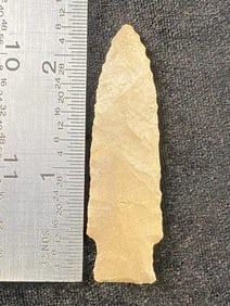 Scottsbluff from Missouri Indian Artifact Arrowhead