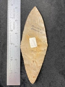 Harahay 5 & 15/16" Arrowhead Indian Artifact from Vandero County, Texas, ex - Jim Marberry