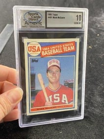 1985 Topps Mark McGwire Rookie Card Graded 10 Baseball Card