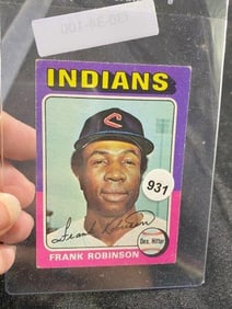 1975 Topps Mini Frank Robinson Baseball Card