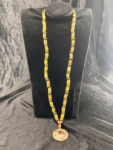 1785 Beaver Club Montreal Beaded Necklace: KEY WORDS: INDIAN ARTIFACT ARTIFACTS ARROWHEAD ARROWHEADS NATIVE AMERICAN MISSISSIPPIAN QUAPAW CADDO POTTERY COINS MORGAN DOLLAR PEACE DOLLAR SILVER COINS Arkansas. Now taking in consignments for pre-