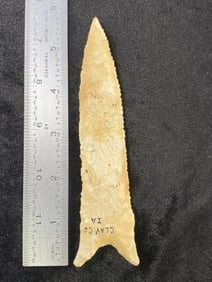 Dalton from Clay County, Iowa Indian Artifact Arrowhead
