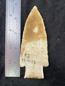 Hardin from Iowa Indian Artifact Arrowhead