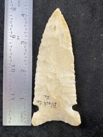 Graham Cave from Iowa Indian Artifact Arrowhead
