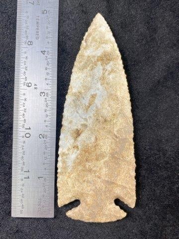 Lost Lake Indian Artifact Arrowhead: KEY WORDS: INDIAN ARTIFACT ARTIFACTS ARROWHEAD ARROWHEADS NATIVE AMERICAN MISSISSIPPIAN QUAPAW CADDO POTTERY COINS MORGAN DOLLAR PEACE DOLLAR SILVER COINS Arkansas. Now taking in consignments for pre-