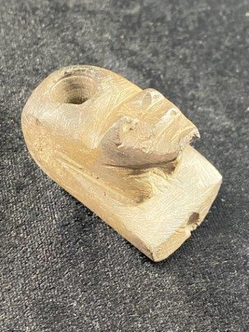Miniature Bear Effigy Stone Pipe Indian Artifact Arrowhead (1 of 7)