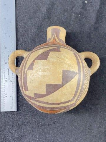 South West Native American Indian Pottery: KEY WORDS: INDIAN ARTIFACT ARTIFACTS ARROWHEAD ARROWHEADS NATIVE AMERICAN MISSISSIPPIAN QUAPAW CADDO POTTERY COINS MORGAN DOLLAR PEACE DOLLAR SILVER COINS Arkansas. Now taking in consignments for pre-
