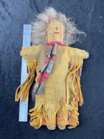 South West Native American Indian Beaded Leather Doll (1 of 7)