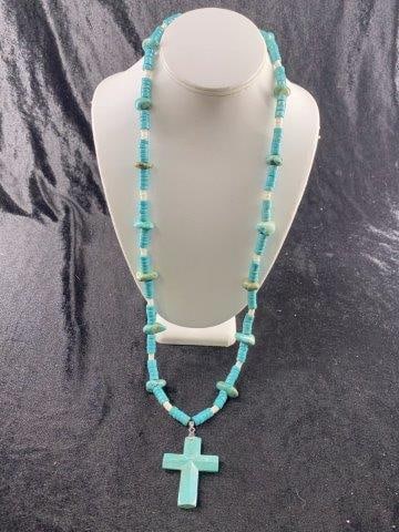 South West Native American Indian Necklace: KEY WORDS: INDIAN ARTIFACT ARTIFACTS ARROWHEAD ARROWHEADS NATIVE AMERICAN MISSISSIPPIAN QUAPAW CADDO POTTERY COINS MORGAN DOLLAR PEACE DOLLAR SILVER COINS Arkansas. Now taking in consignments for pre-