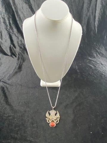 South West Native American Indian Necklace: KEY WORDS: INDIAN ARTIFACT ARTIFACTS ARROWHEAD ARROWHEADS NATIVE AMERICAN MISSISSIPPIAN QUAPAW CADDO POTTERY COINS MORGAN DOLLAR PEACE DOLLAR SILVER COINS Arkansas. Now taking in consignments for pre-