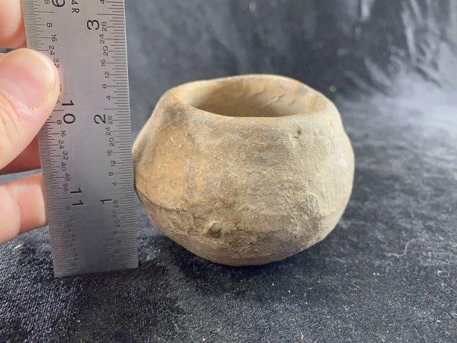 South West Native American Indian Pottery: KEY WORDS: INDIAN ARTIFACT ARTIFACTS ARROWHEAD ARROWHEADS NATIVE AMERICAN MISSISSIPPIAN QUAPAW CADDO POTTERY COINS MORGAN DOLLAR PEACE DOLLAR SILVER COINS Arkansas. Now taking in consignments for pre-