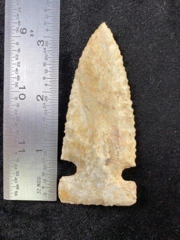 Graham Cave Indian Artifact Arrowhead: KEY WORDS: INDIAN ARTIFACT ARTIFACTS ARROWHEAD ARROWHEADS NATIVE AMERICAN MISSISSIPPIAN QUAPAW CADDO POTTERY COINS MORGAN DOLLAR PEACE DOLLAR SILVER COINS Arkansas. Now taking in consignments for pre-