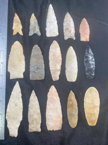 Group of Exceptional Points Indian Artifact Arrowhead: KEY WORDS: INDIAN ARTIFACT ARTIFACTS ARROWHEAD ARROWHEADS NATIVE AMERICAN MISSISSIPPIAN QUAPAW CADDO POTTERY COINS MORGAN DOLLAR PEACE DOLLAR SILVER COINS Arkansas. Now taking in consignments for pre-
