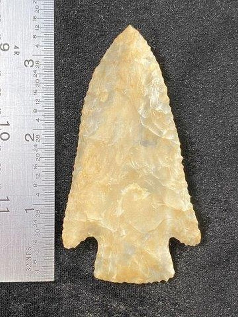 Hardin Indian Artifact Arrowhead: KEY WORDS: INDIAN ARTIFACT ARTIFACTS ARROWHEAD ARROWHEADS NATIVE AMERICAN MISSISSIPPIAN QUAPAW CADDO POTTERY COINS MORGAN DOLLAR PEACE DOLLAR SILVER COINS Arkansas. Now taking in consignments for pre-