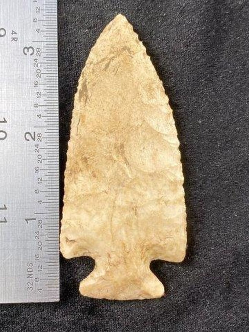 Dovetail Indian Artifact Arrowhead: KEY WORDS: INDIAN ARTIFACT ARTIFACTS ARROWHEAD ARROWHEADS NATIVE AMERICAN MISSISSIPPIAN QUAPAW CADDO POTTERY COINS MORGAN DOLLAR PEACE DOLLAR SILVER COINS Arkansas. Now taking in consignments for pre-