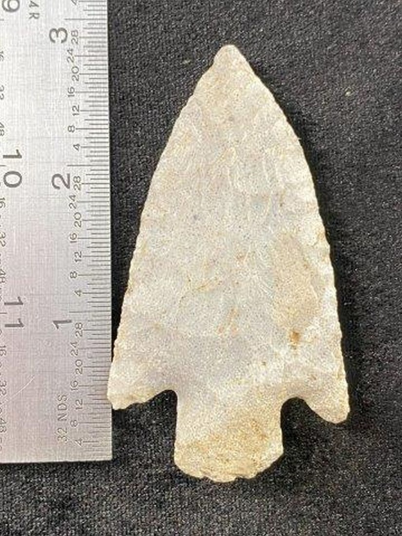 Hardin Indian Artifact Arrowhead: KEY WORDS: INDIAN ARTIFACT ARTIFACTS ARROWHEAD ARROWHEADS NATIVE AMERICAN MISSISSIPPIAN QUAPAW CADDO POTTERY COINS MORGAN DOLLAR PEACE DOLLAR SILVER COINS Arkansas. Now taking in consignments for pre-