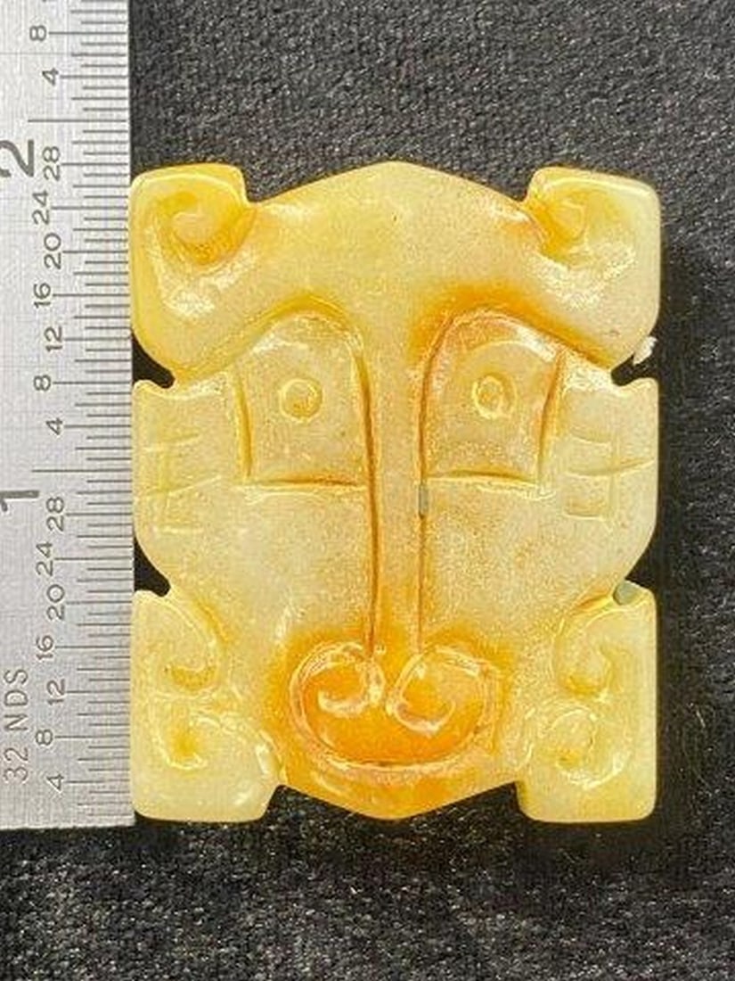 Chinese Jade Hongshan Figurine: KEY WORDS: INDIAN ARTIFACT ARTIFACTS ARROWHEAD ARROWHEADS NATIVE AMERICAN MISSISSIPPIAN QUAPAW CADDO POTTERY COINS MORGAN DOLLAR PEACE DOLLAR SILVER COINS Arkansas. Now taking in consignments for pre-